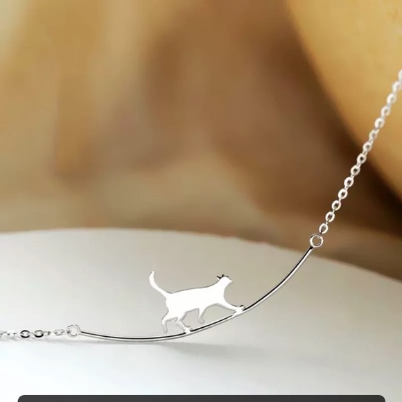 🌟 Sterling Silver 925 Cat Necklace - Picture 2 of 3
